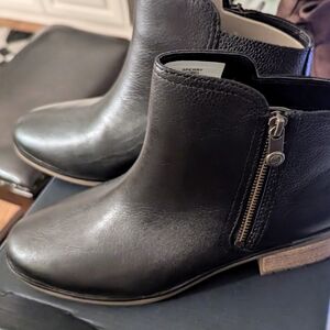 Sperry Seaport Storm Black Leather Ankle Boots Size 8 Wide NIB